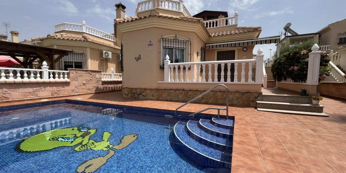 156040-villa-for-sale-in-almoradi-30177459-large