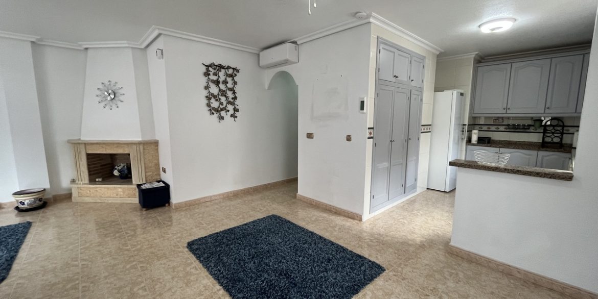 156040-villa-for-sale-in-almoradi-30177479-large