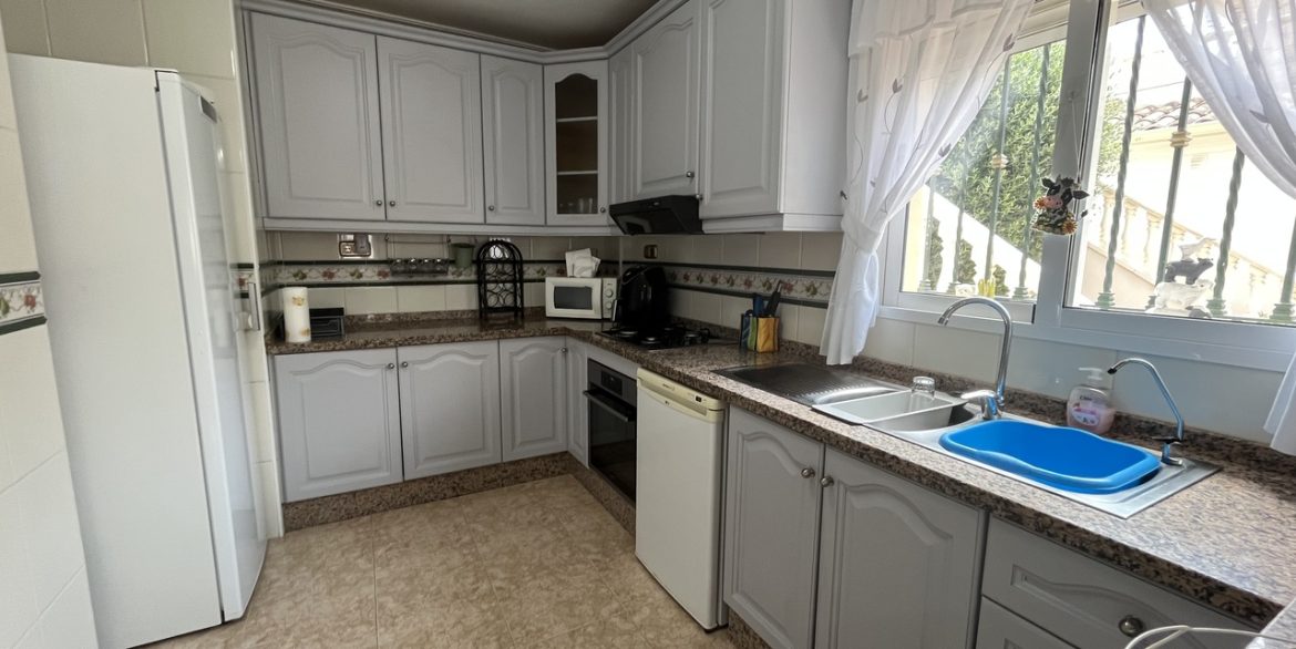 156040-villa-for-sale-in-almoradi-30177489-large