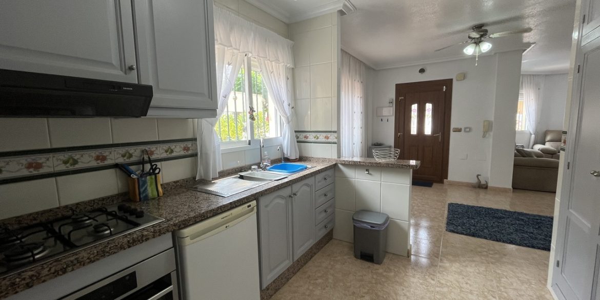 156040-villa-for-sale-in-almoradi-30177490-large