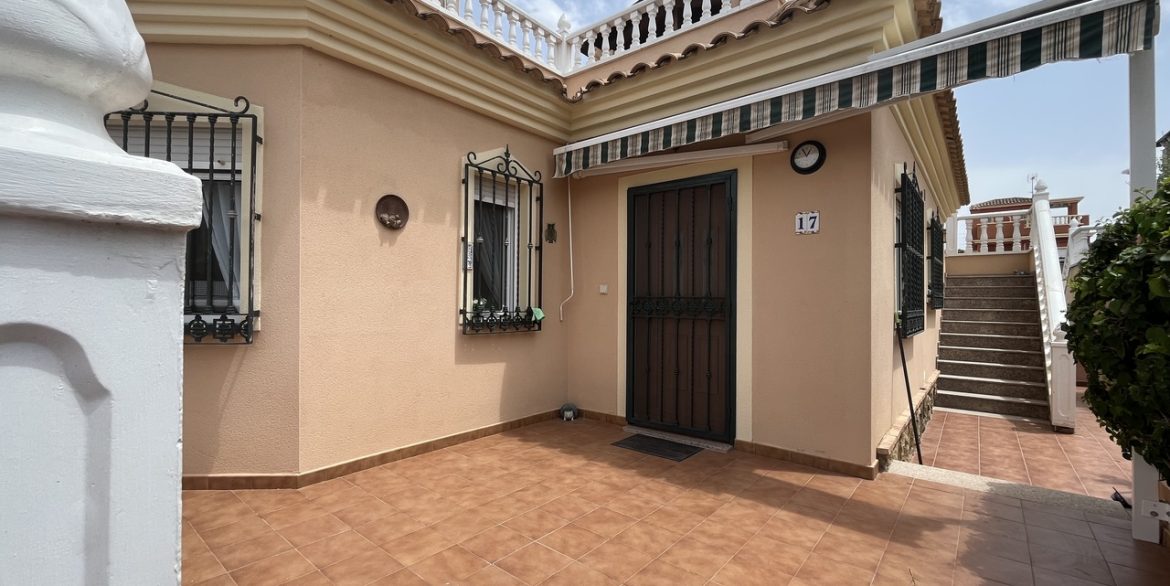 156040-villa-for-sale-in-almoradi-30177494-large