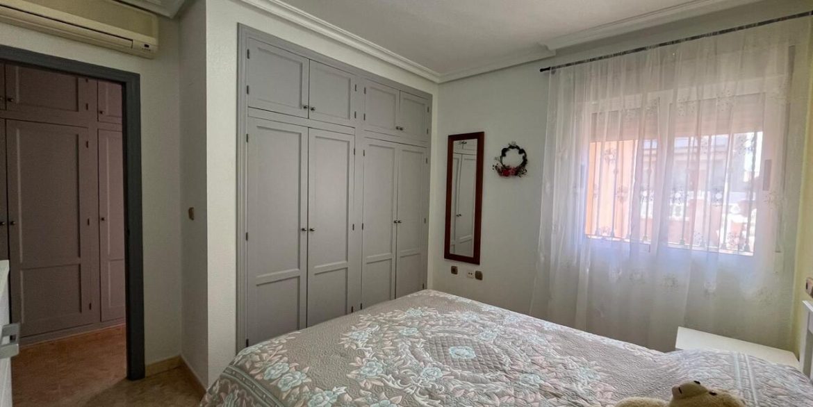 156040-villa-for-sale-in-almoradi-30195981-large