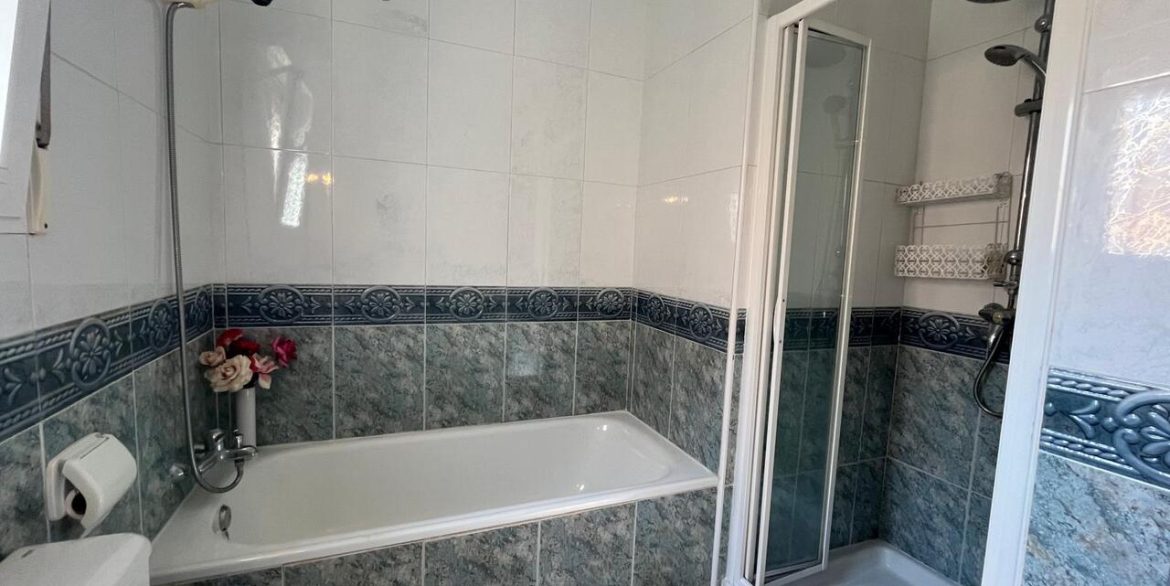 156040-villa-for-sale-in-almoradi-30195988-large
