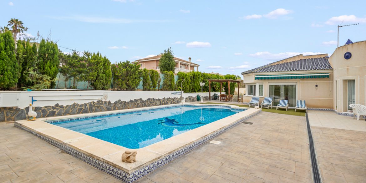 157231-villa-for-sale-in-algorfa-30297775-large
