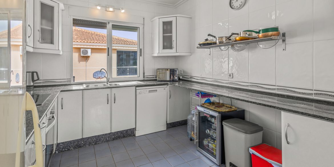157231-villa-for-sale-in-algorfa-30297811-large