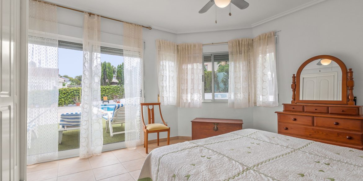 157231-villa-for-sale-in-algorfa-30297819-large