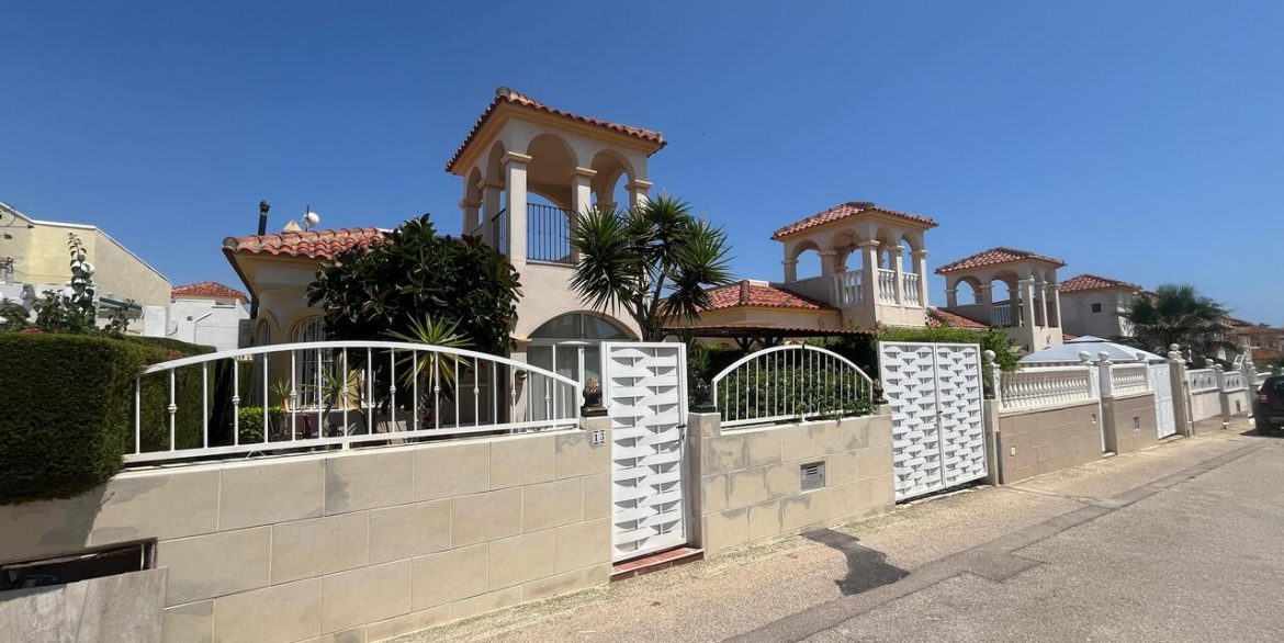 157460-villa-for-sale-in-algorfa-30371215-large
