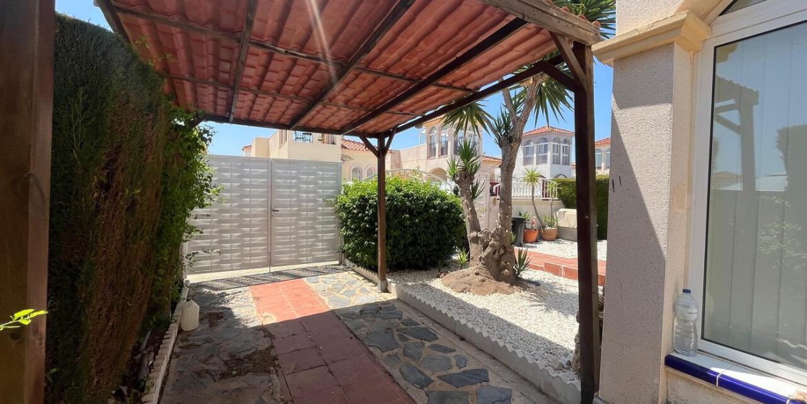 157460-villa-for-sale-in-algorfa-30371229-large