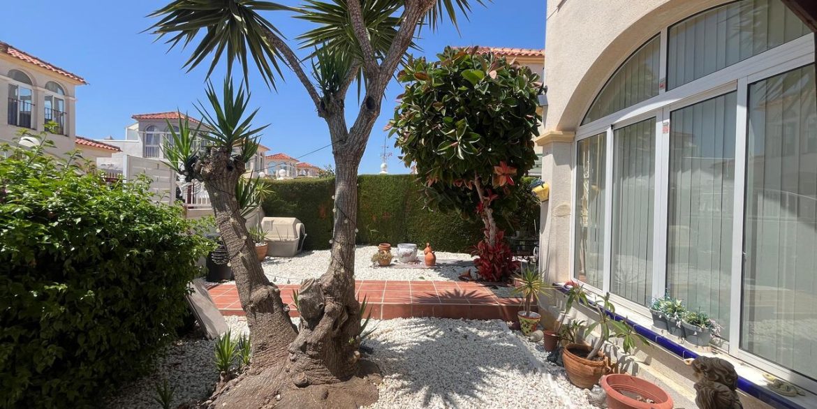 157460-villa-for-sale-in-algorfa-30371233-large