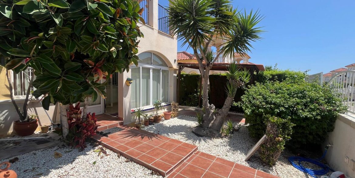 157460-villa-for-sale-in-algorfa-30371235-large