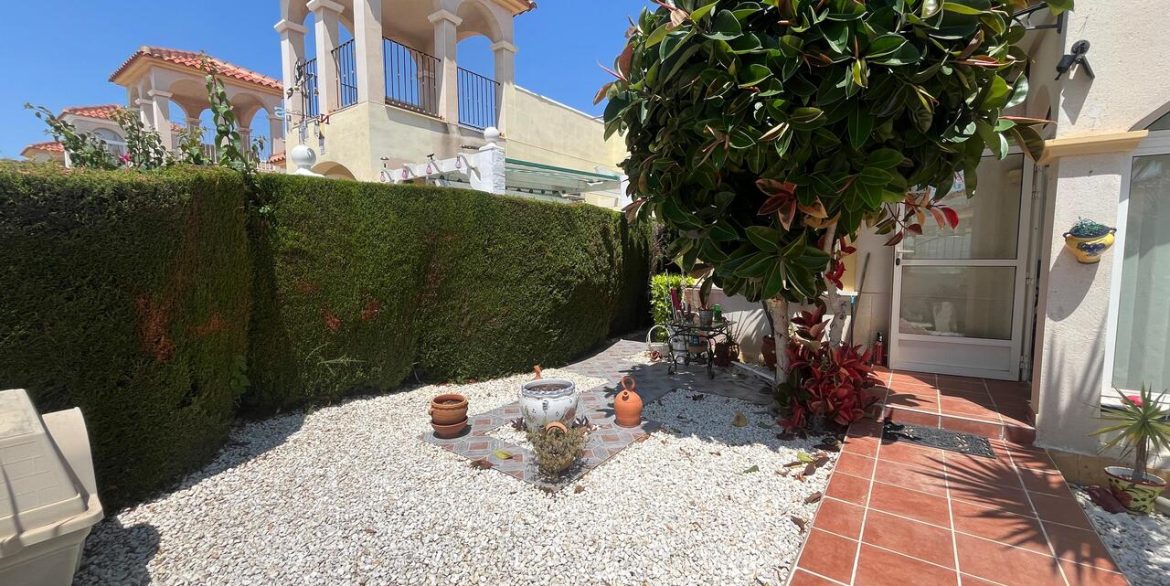 157460-villa-for-sale-in-algorfa-30371237-large
