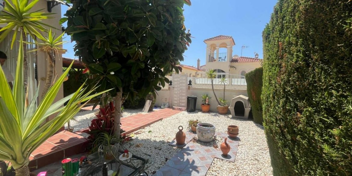 157460-villa-for-sale-in-algorfa-30371241-large