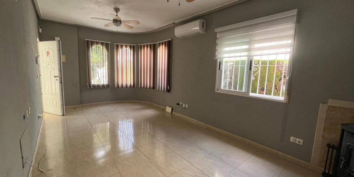 157460-villa-for-sale-in-algorfa-30371244-large