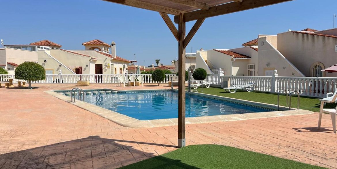 157460-villa-for-sale-in-algorfa-30384622-large