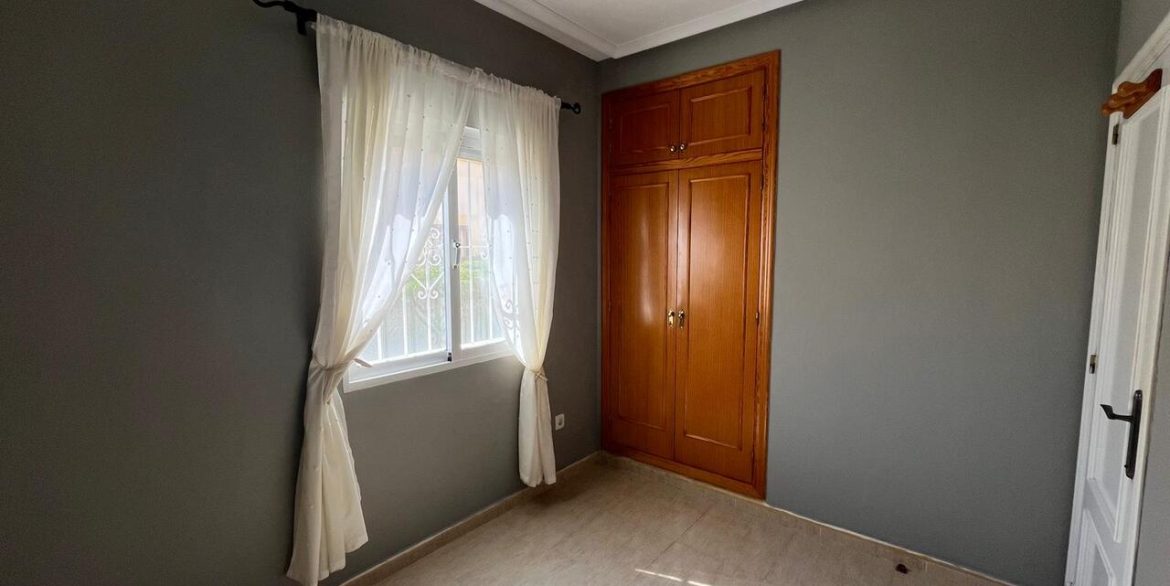 157460-villa-for-sale-in-algorfa-30384628-large