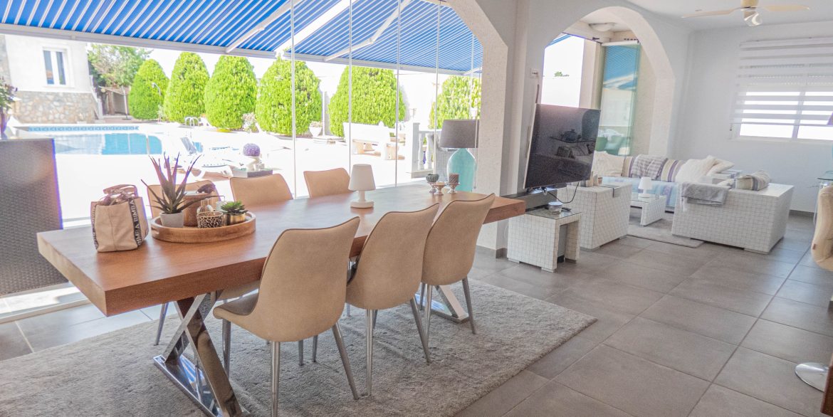 6110_an_amazing_villa_for_sale_in_quesada_with_summer_house_050723160728_p1140666