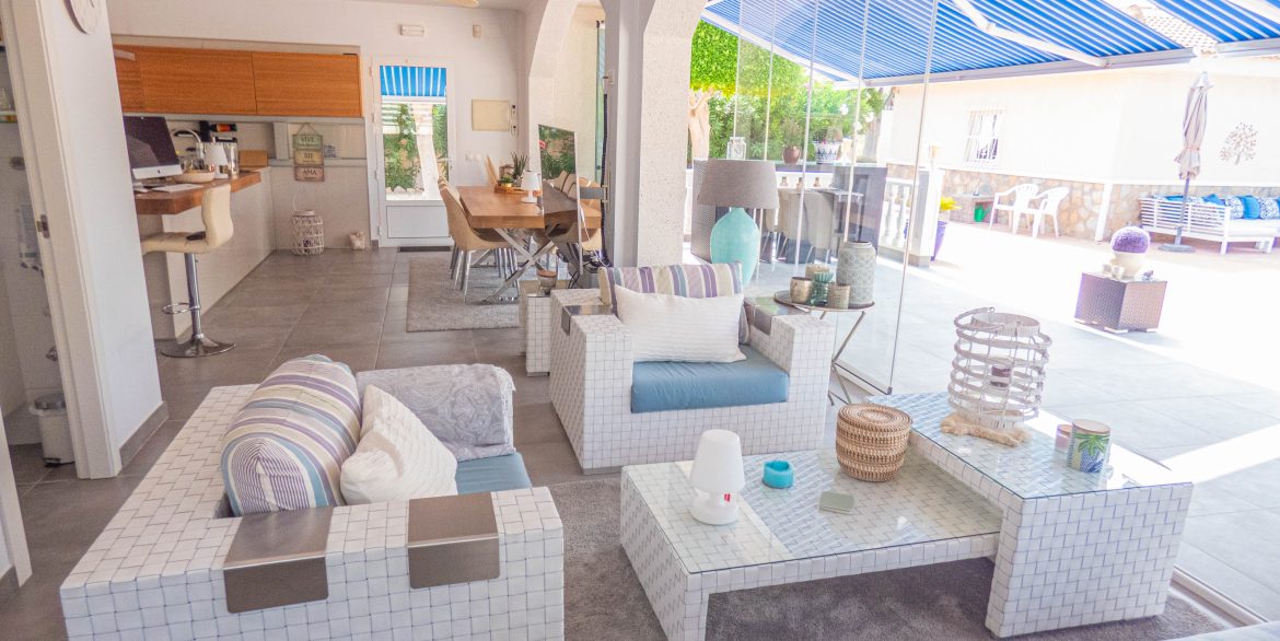 6110_an_amazing_villa_for_sale_in_quesada_with_summer_house_050723160730_p1140648