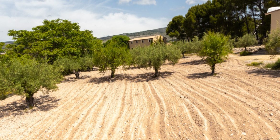 6337_traditional_reformed_spanish_farmhouse_near_ibi_010923130603_resale_villa_ibi_22672_xl
