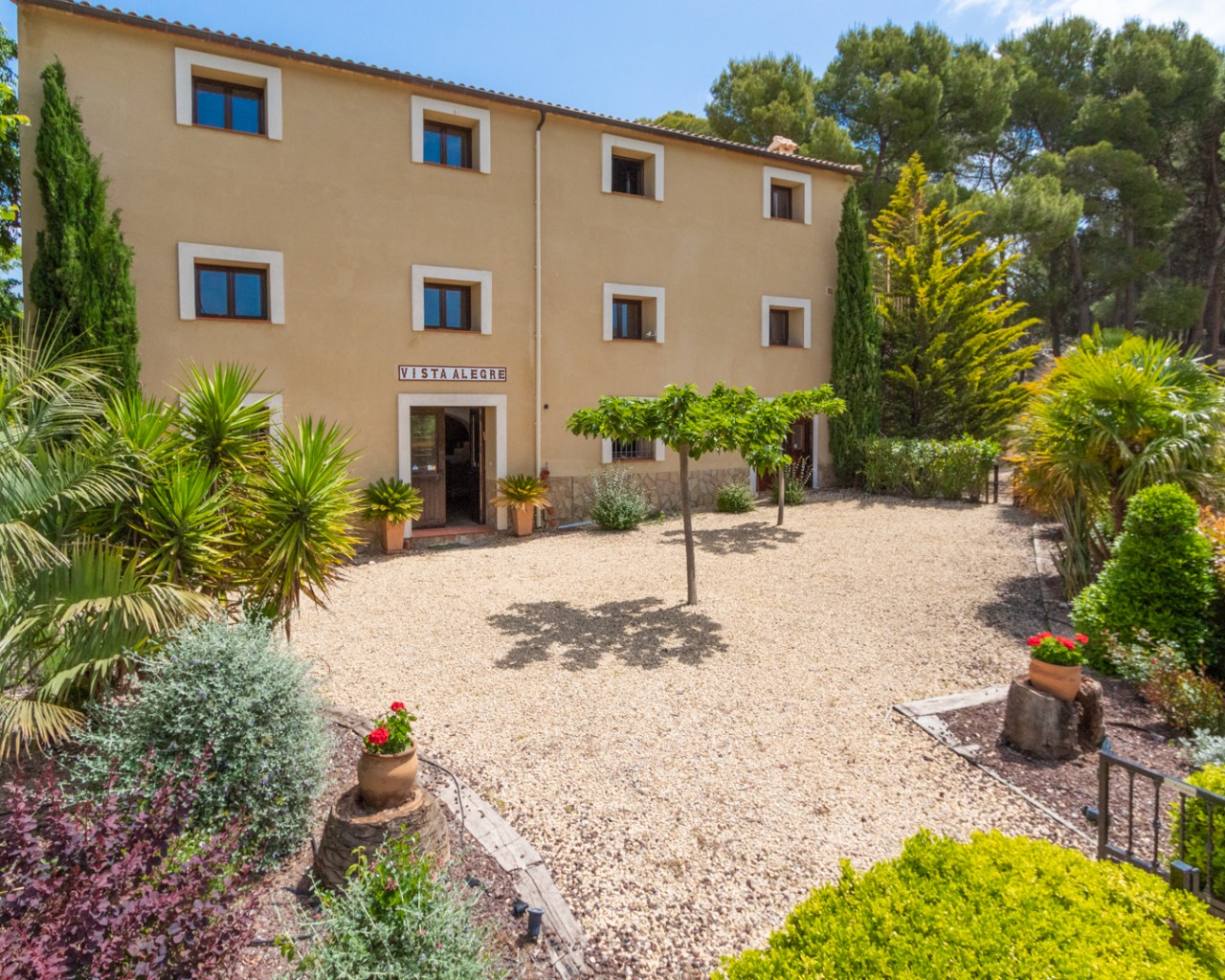 15 Bed, 11 Bath, Villa in Ibi