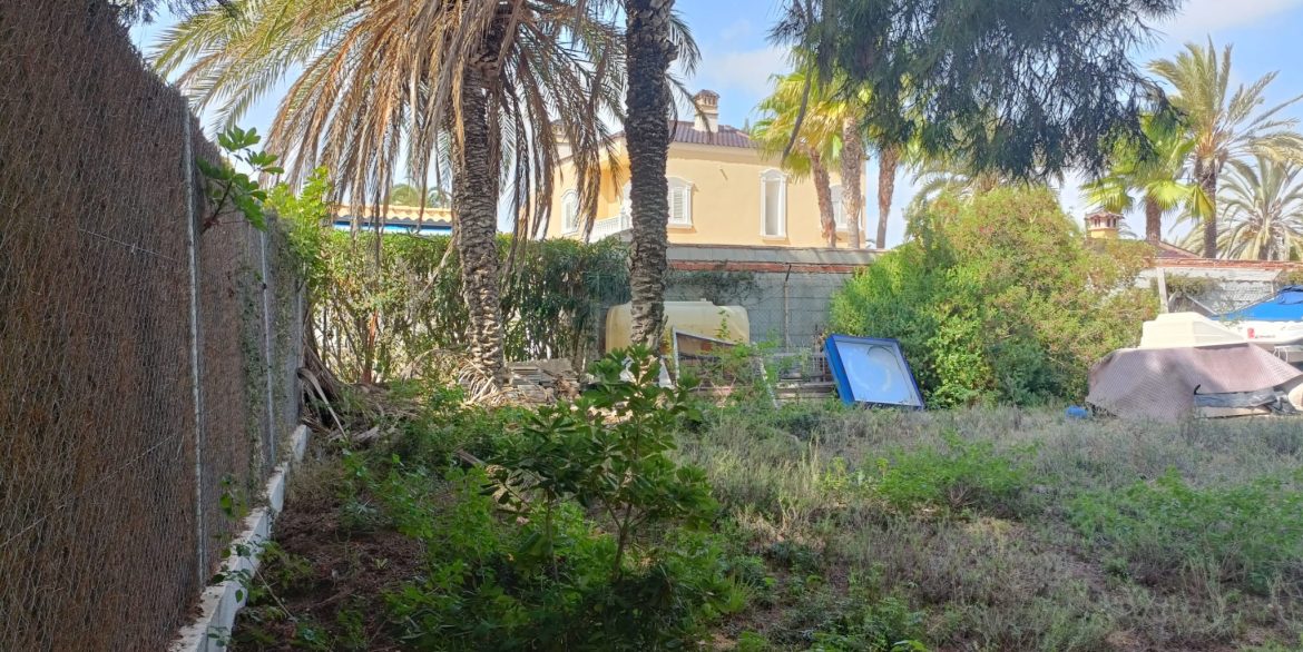 6384_plot_of_land_for_sale_in_a_stunning_location_190923114806_b3250614_f551_4e97_a050_87e8d1dca100