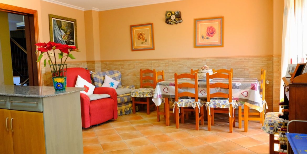 7046_amazing_countryside_finca_with_income_120224150015_bath_3