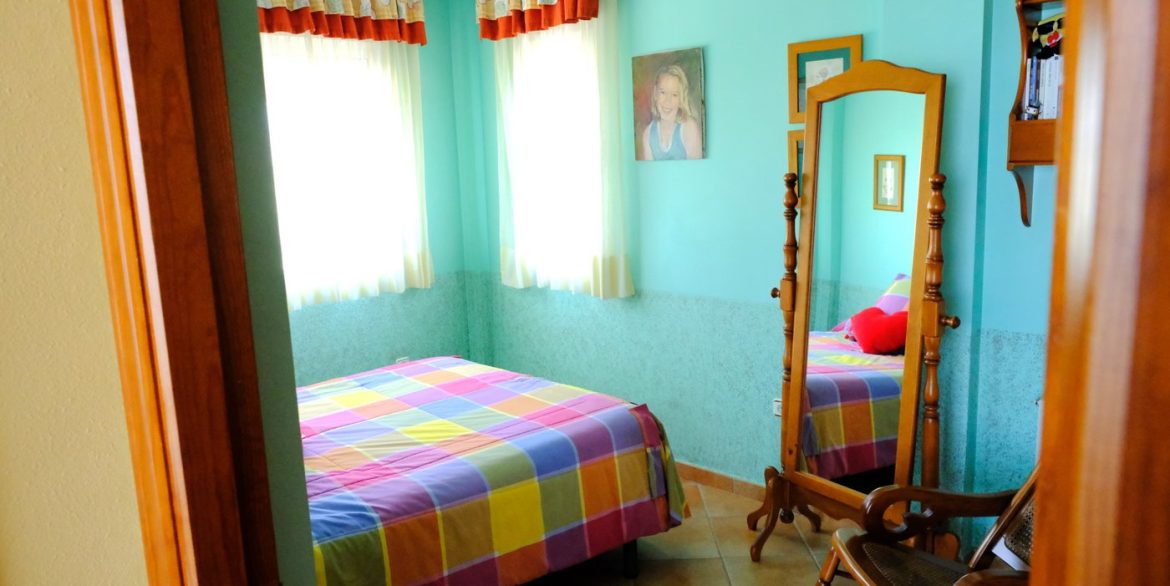 7046_amazing_countryside_finca_with_income_120224150016_lounge
