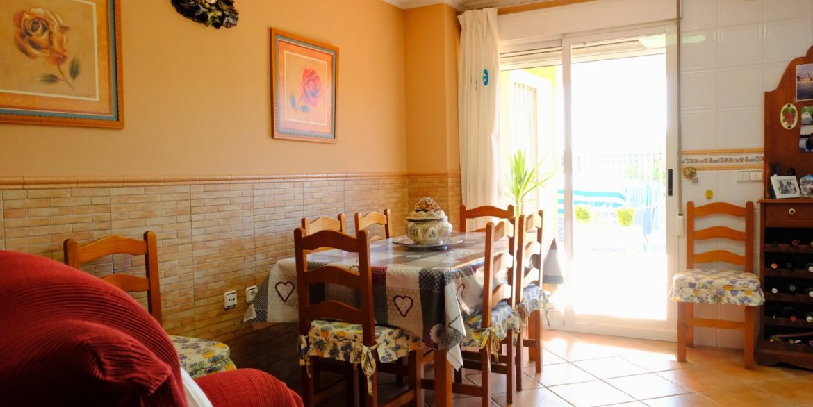 7046_amazing_countryside_finca_with_income_120224150017_bath1a