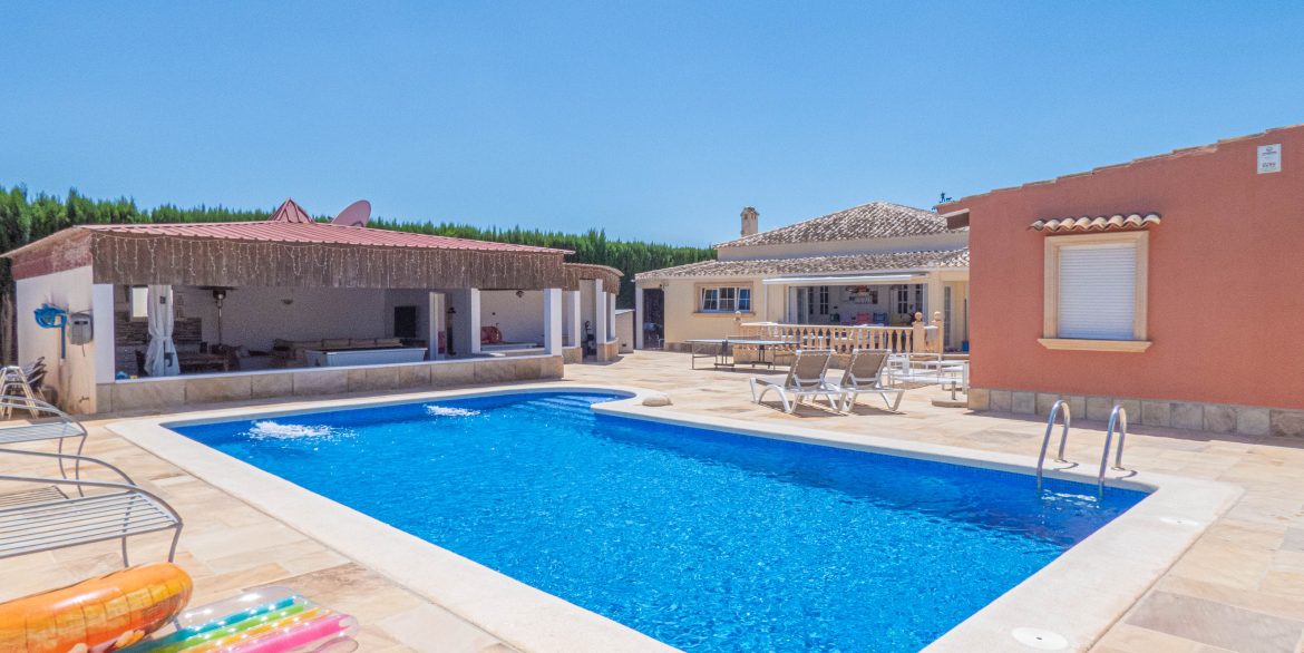 7667_countryside_villa_with_stables_240624145329_p1190602
