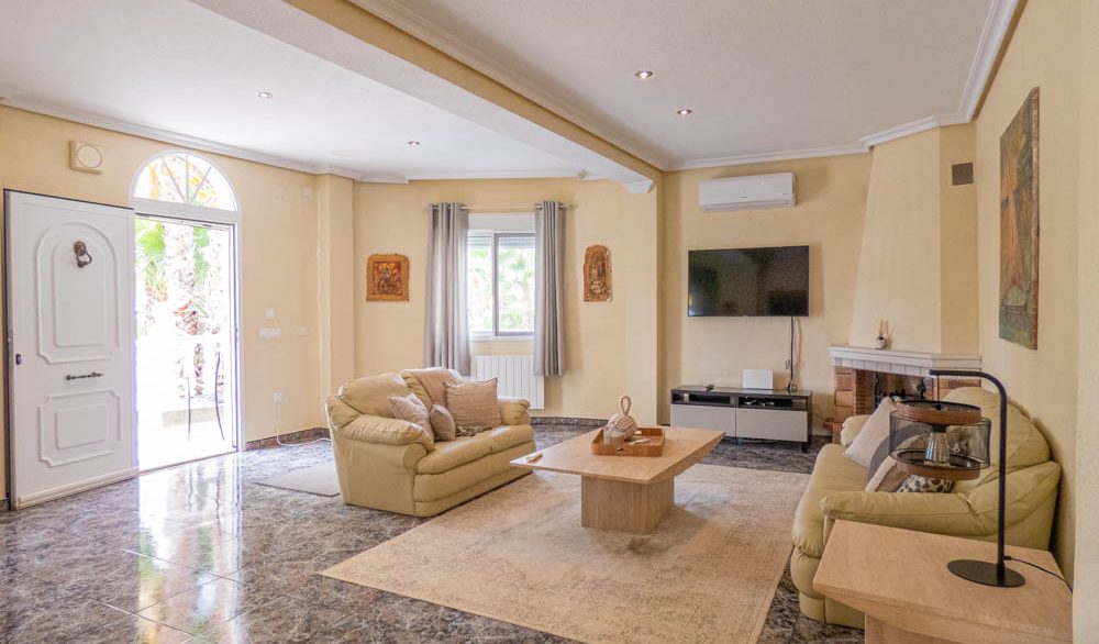 8050_two_amazing_villas_on_one_plot_in_orihuela_250924161432_p1210064