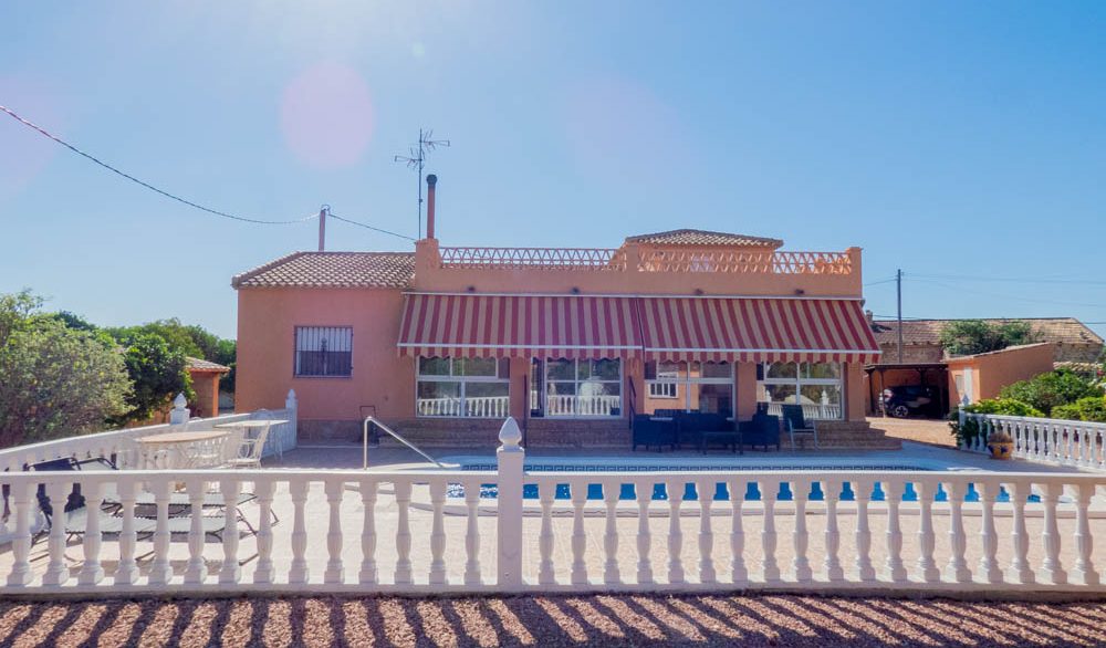 8361_stunning_villa_in_rafal_051224124547_p1200880