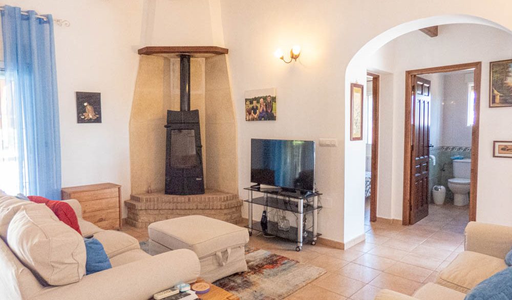 8361_stunning_villa_in_rafal_051224124547_p1200914