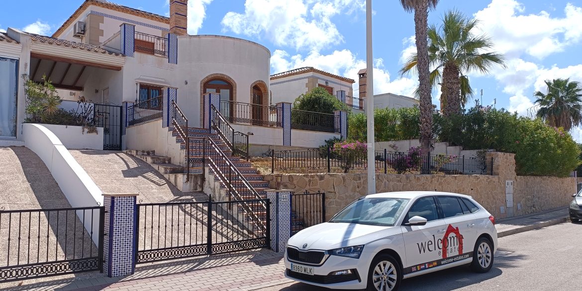 11162_beautiful_linked_detached_villa_060925113734_master