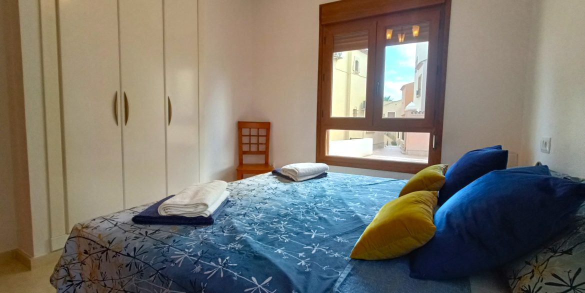 11162_beautiful_linked_detached_villa_060925114405_bed_2a