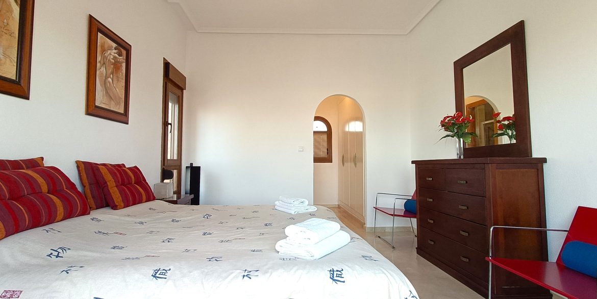11162_beautiful_linked_detached_villa_060925114941_mas_2