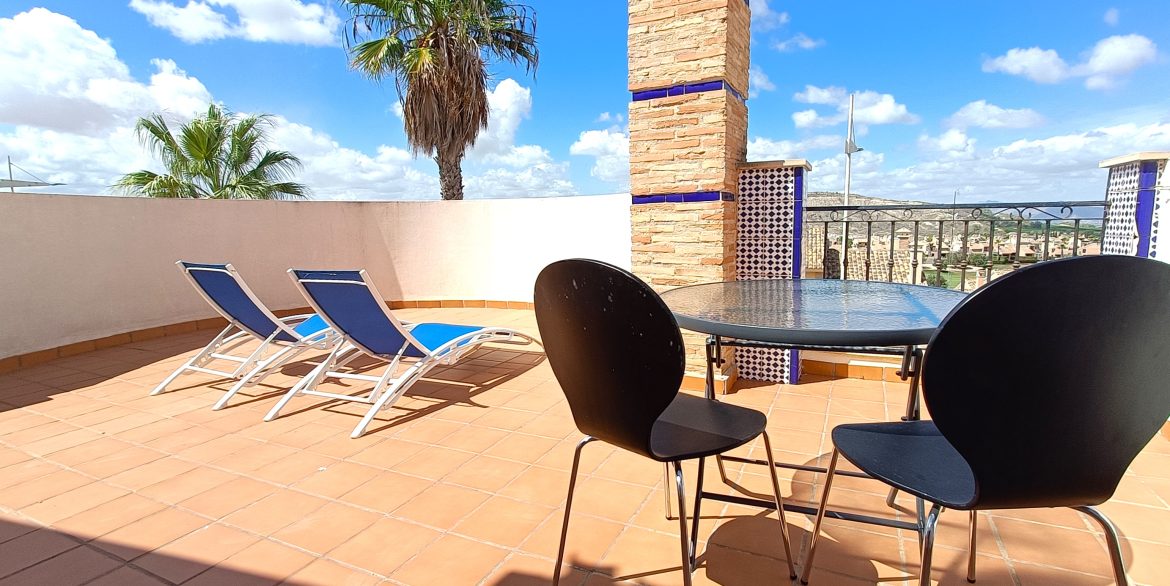 11162_beautiful_linked_detached_villa_060925115104_sol_1