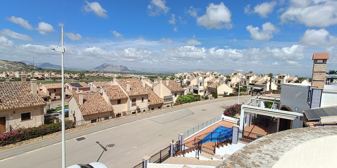 11162_beautiful_linked_detached_villa_060925115110_sol_5