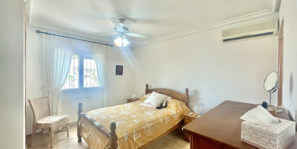 157948-villa-for-sale-in-algorfa-30547922-large