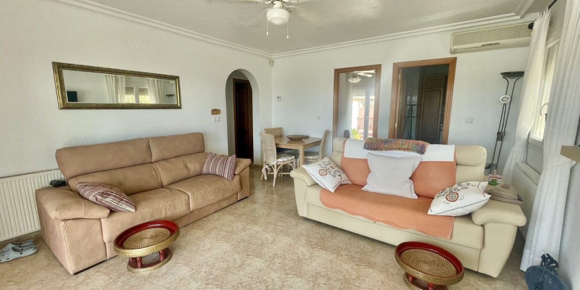 157948-villa-for-sale-in-algorfa-30547977-large