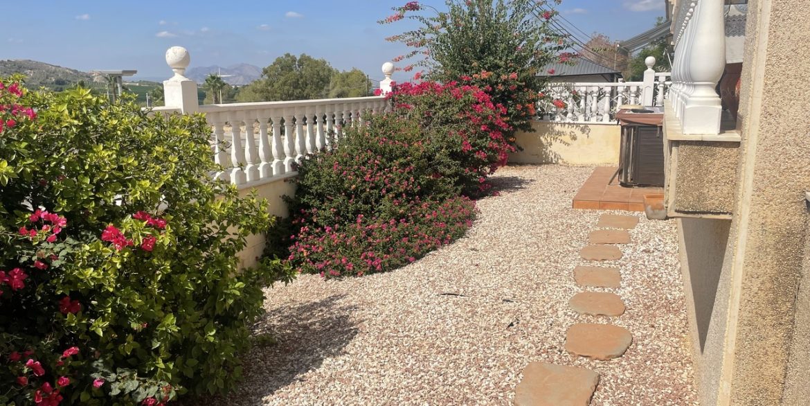 157948-villa-for-sale-in-algorfa-30548008-large