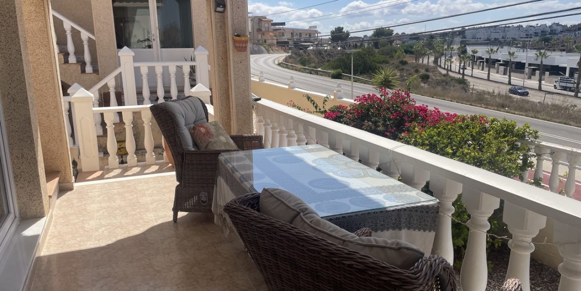157948-villa-for-sale-in-algorfa-30548057-large