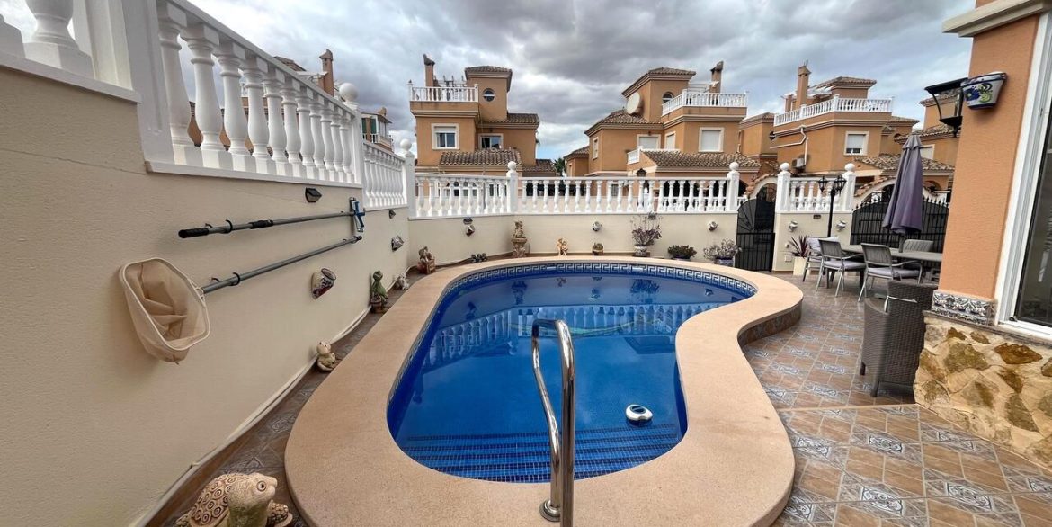 157963-villa-for-sale-in-algorfa-30552401-large