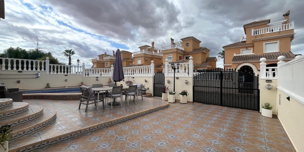157963-villa-for-sale-in-algorfa-30552403-large