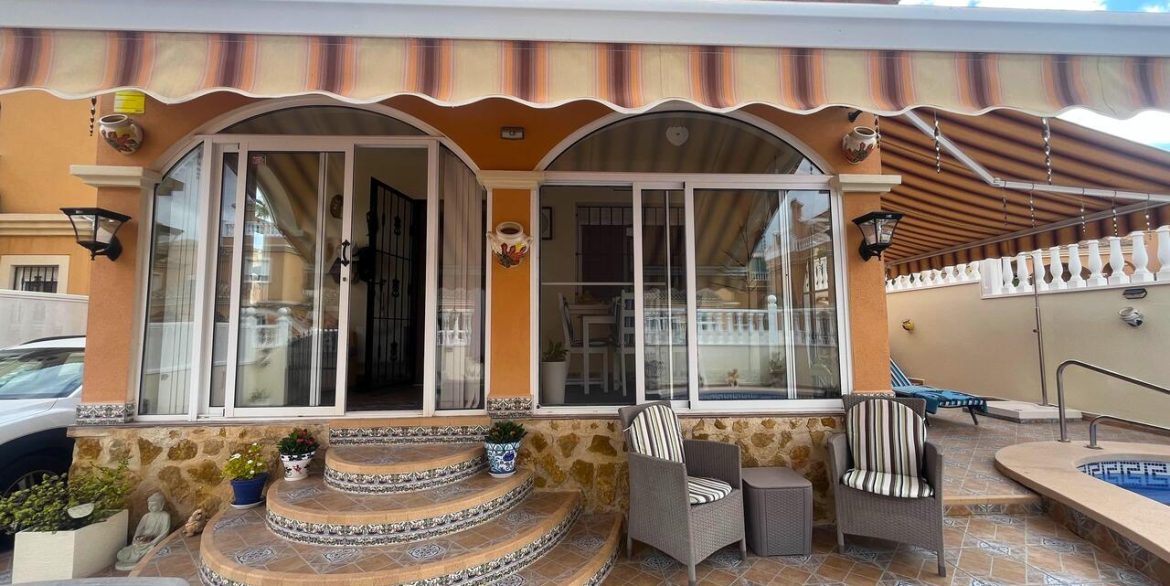 157963-villa-for-sale-in-algorfa-30552408-large