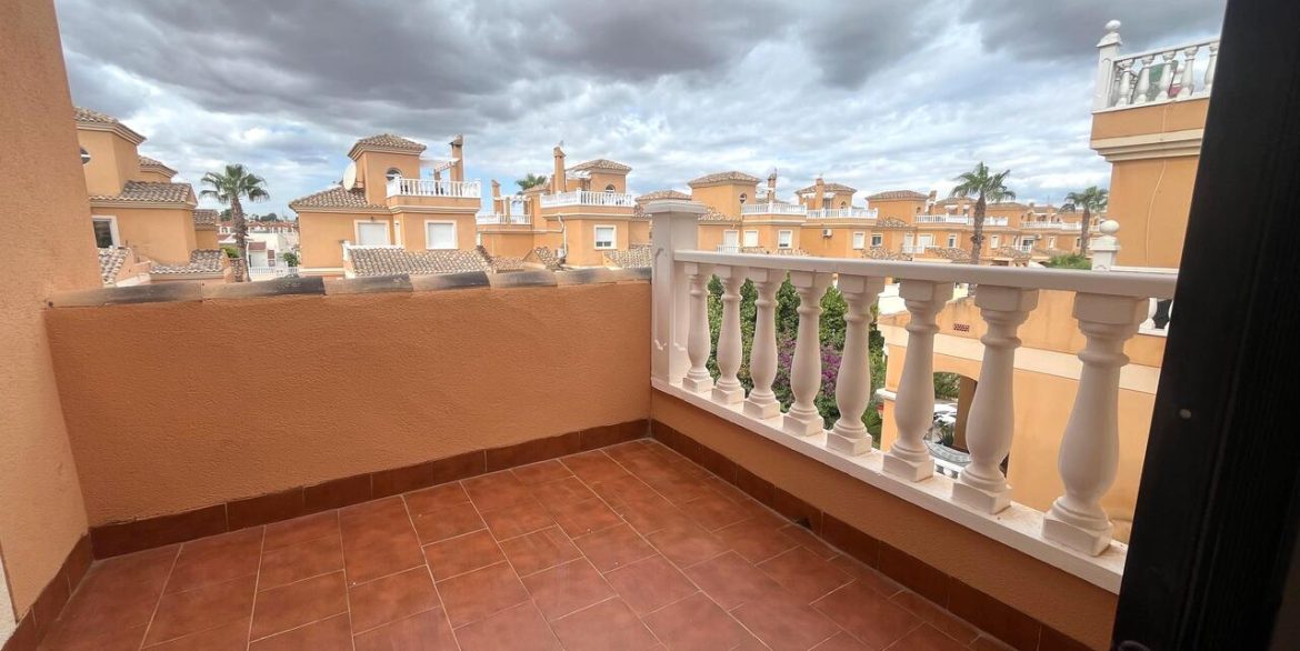 157963-villa-for-sale-in-algorfa-30552412-large