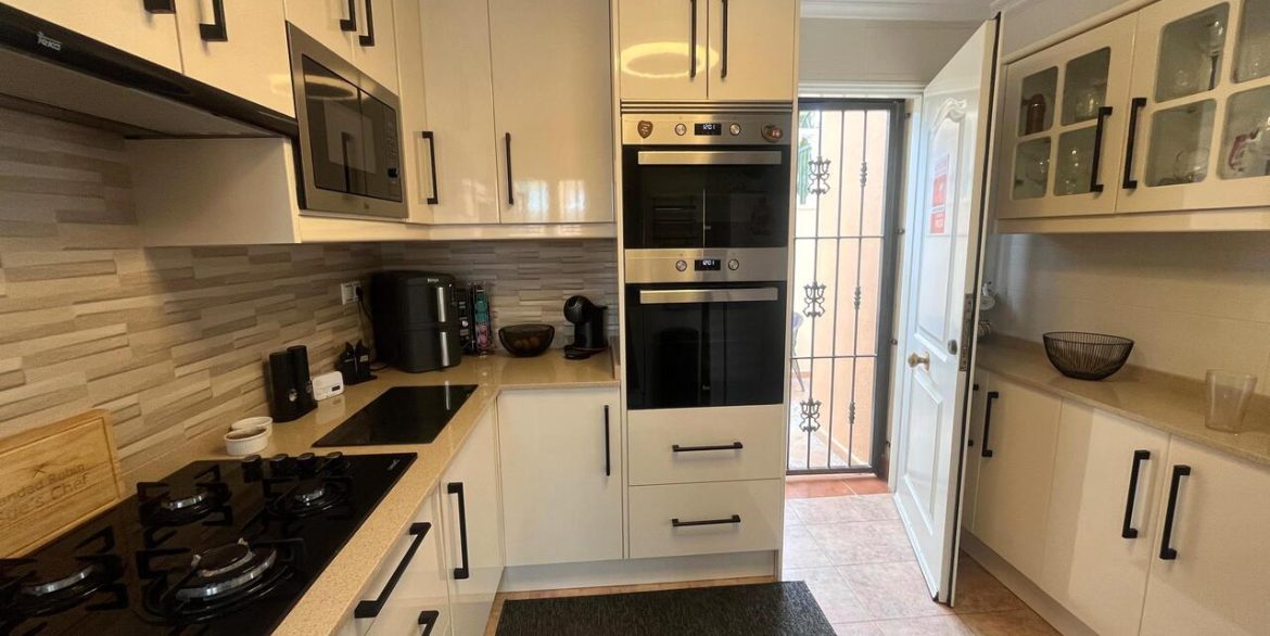 157963-villa-for-sale-in-algorfa-30552430-large