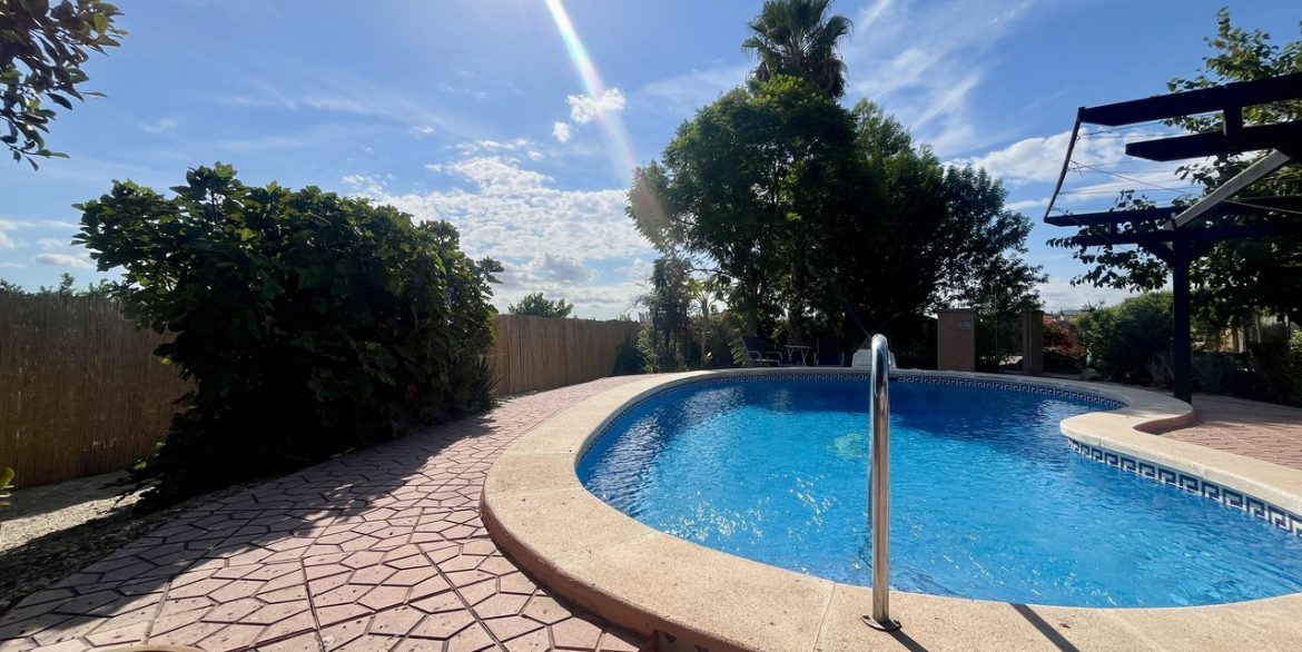 157982-villa-for-sale-in-orihuela-30559299-large