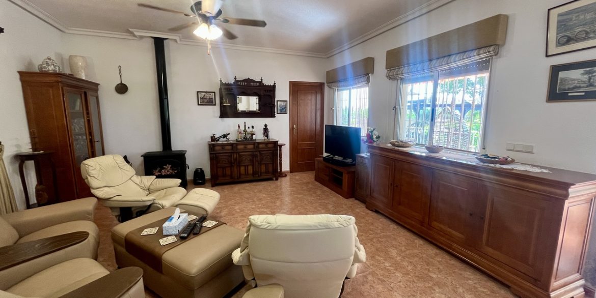 157982-villa-for-sale-in-orihuela-30559330-large