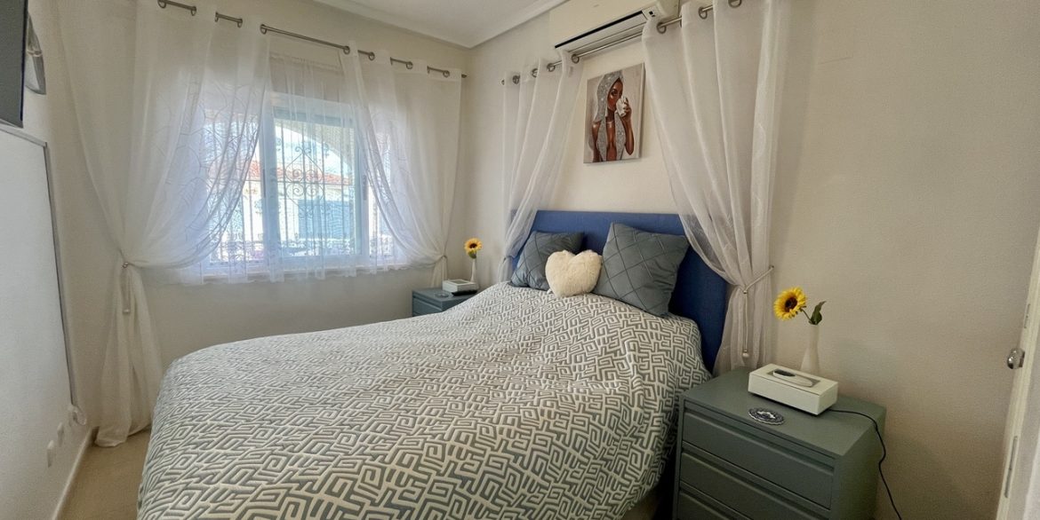 157983-villa-for-sale-in-algorfa-30559365-large
