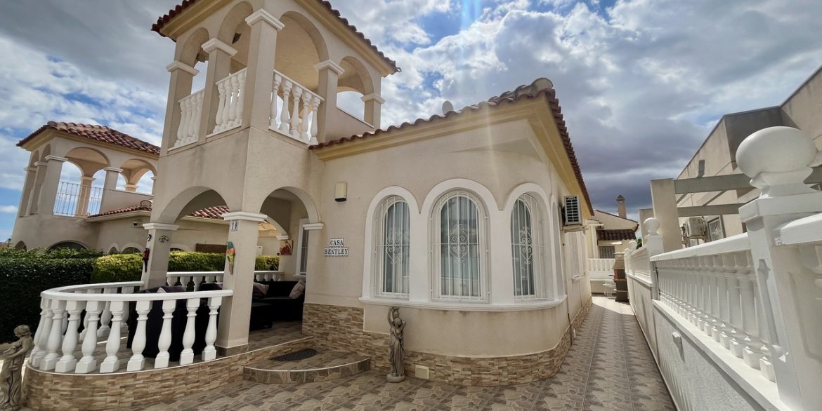 157983-villa-for-sale-in-algorfa-30559372-large