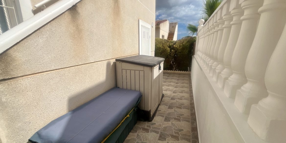 157983-villa-for-sale-in-algorfa-30559379-large